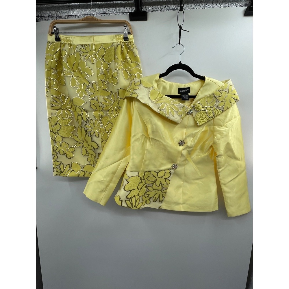 NWOT Ashrow Amara Skirt Suit Women's 8 Yellow Lined Hidden Buttons Back Zip